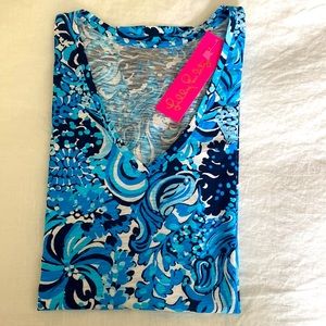 NWT Lilly Pulitzer T-Shirt
